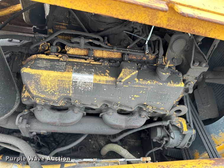 image for item OE9212 1992 CMI TR225 trimmer