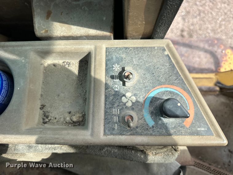 image for item OE9213 1994 Caterpillar  936F wheel loader