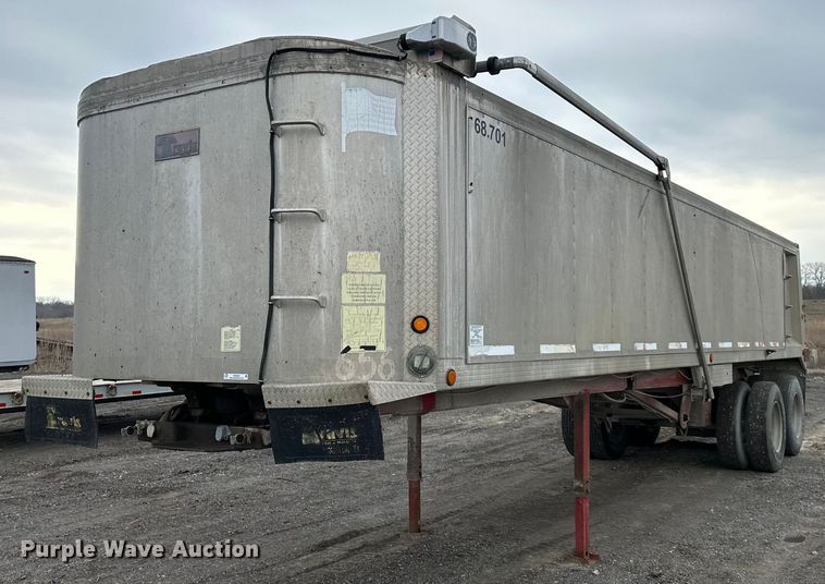 image for item OF9337 2000 Travis end dump trailer