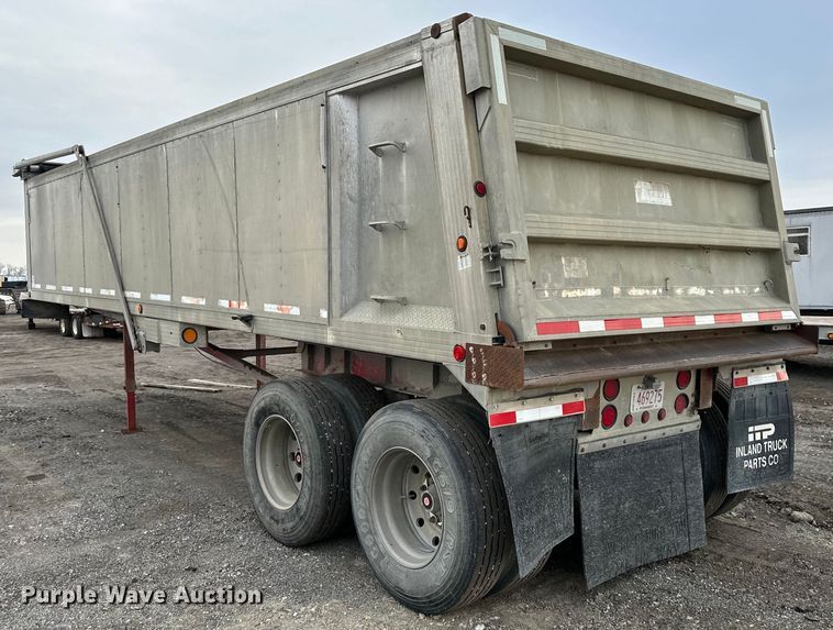 image for item OF9337 2000 Travis end dump trailer
