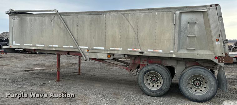 image for item OF9337 2000 Travis end dump trailer