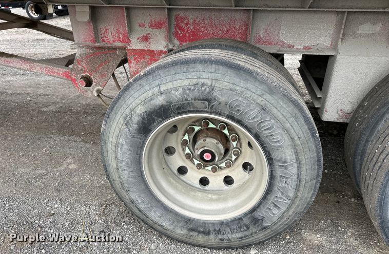 image for item OF9337 2000 Travis end dump trailer
