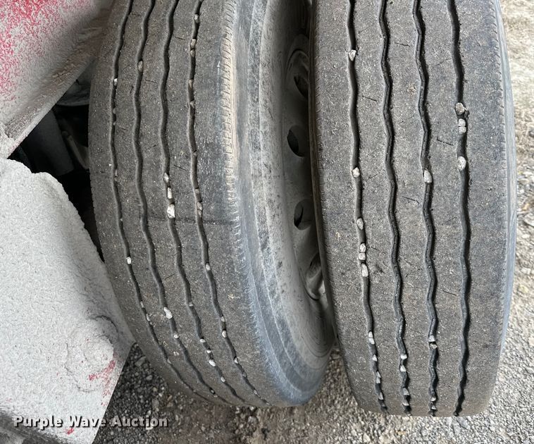 image for item OF9337 2000 Travis end dump trailer