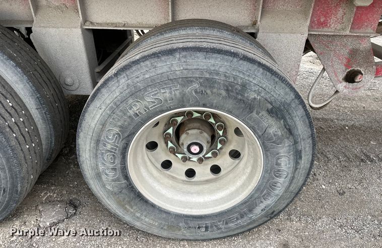 image for item OF9337 2000 Travis end dump trailer