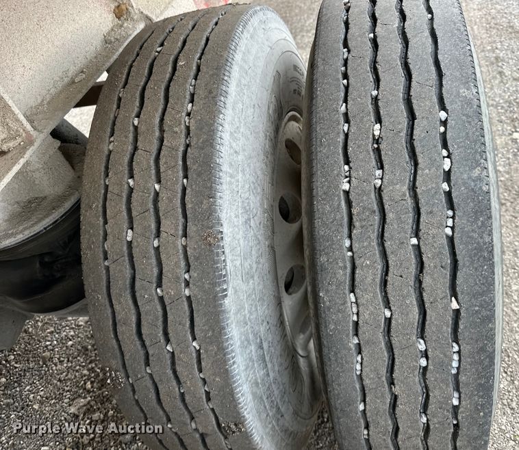 image for item OF9337 2000 Travis end dump trailer