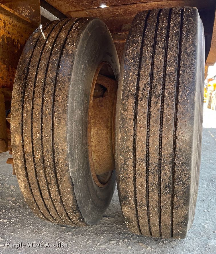 image for item OG9835 1994 Belshe  equipment trailer