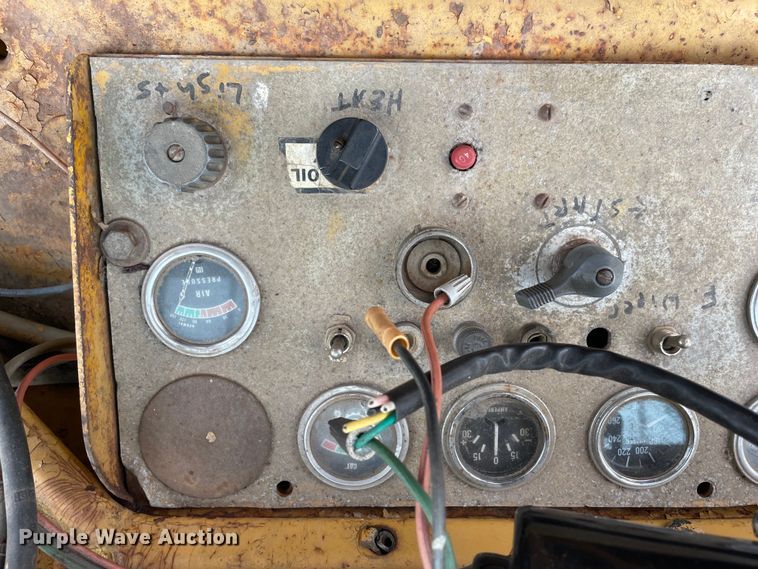 image for item OG9881 1967 Caterpillar  950 wheel loader