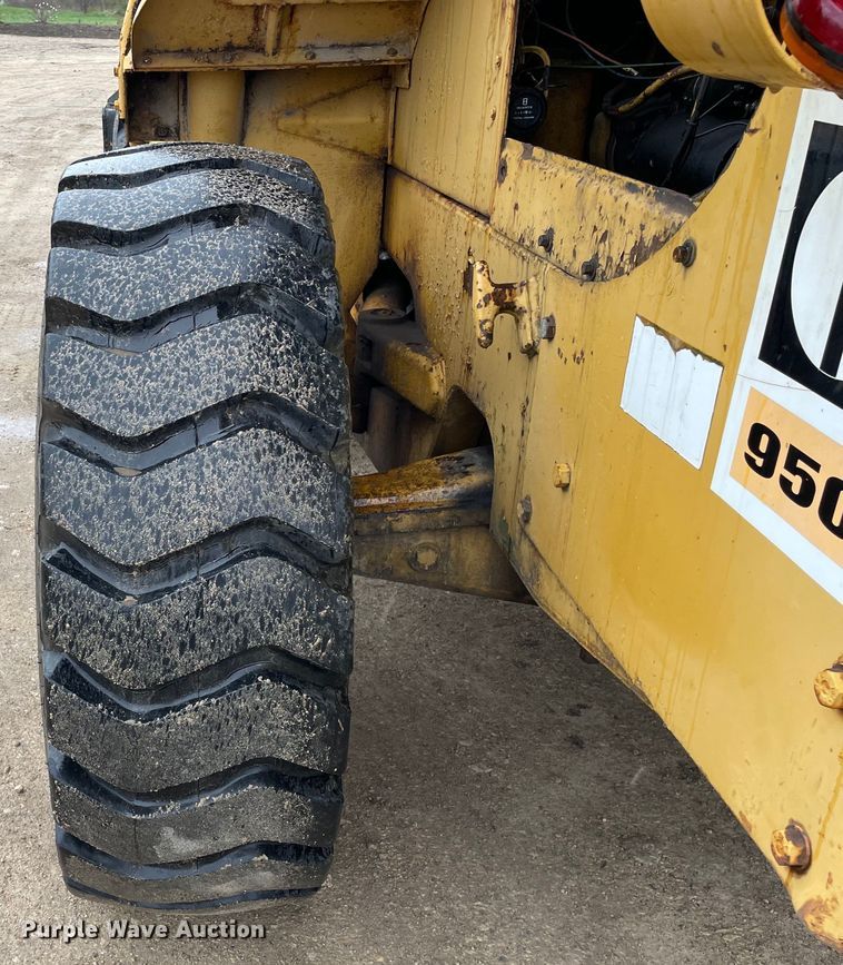 image for item OG9881 1967 Caterpillar  950 wheel loader