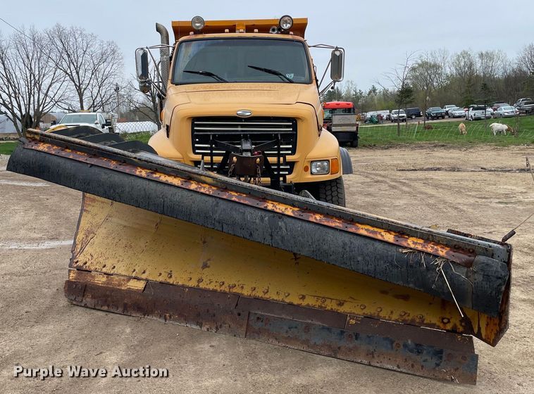 image for item OG9882 2000 Sterling  L8500 dump truck