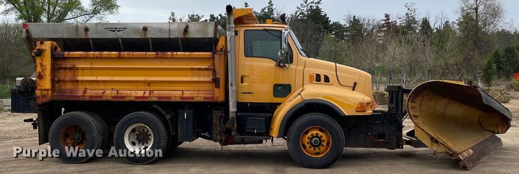 image for item OG9882 2000 Sterling  L8500 dump truck