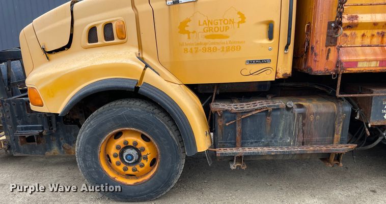 image for item OG9882 2000 Sterling  L8500 dump truck