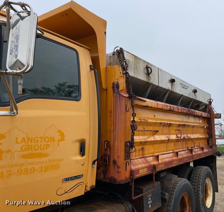 image for item OG9882 2000 Sterling  L8500 dump truck
