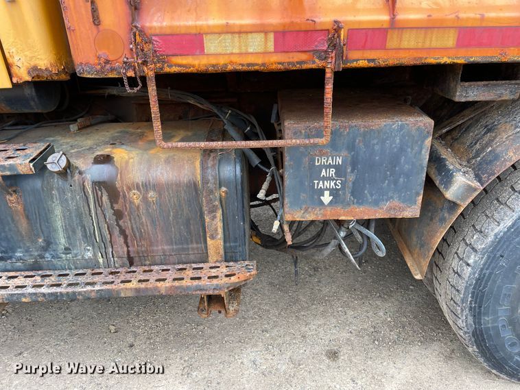 image for item OG9882 2000 Sterling  L8500 dump truck