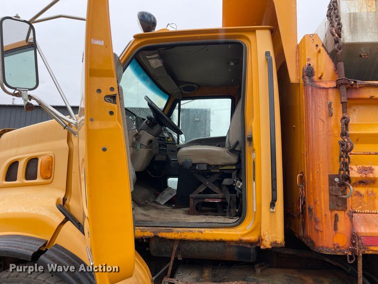 image for item OG9882 2000 Sterling  L8500 dump truck