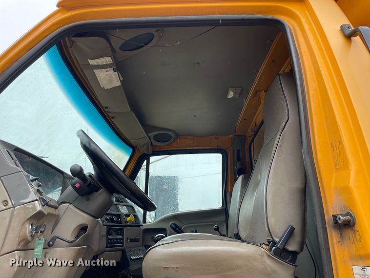 image for item OG9882 2000 Sterling  L8500 dump truck