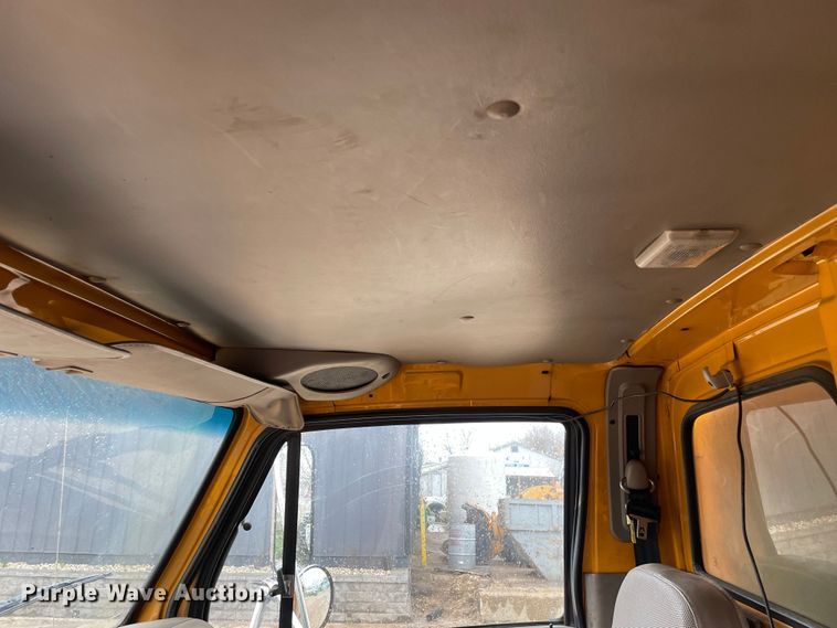 image for item OG9882 2000 Sterling  L8500 dump truck