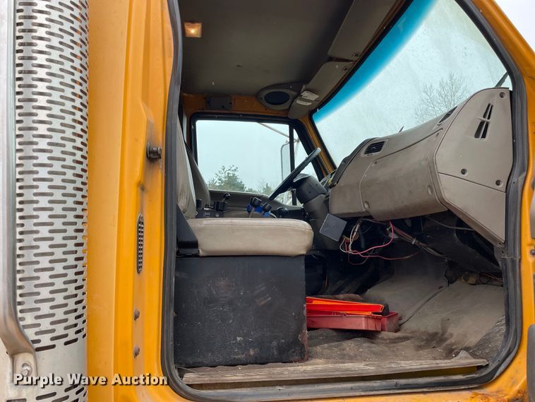 image for item OG9882 2000 Sterling  L8500 dump truck