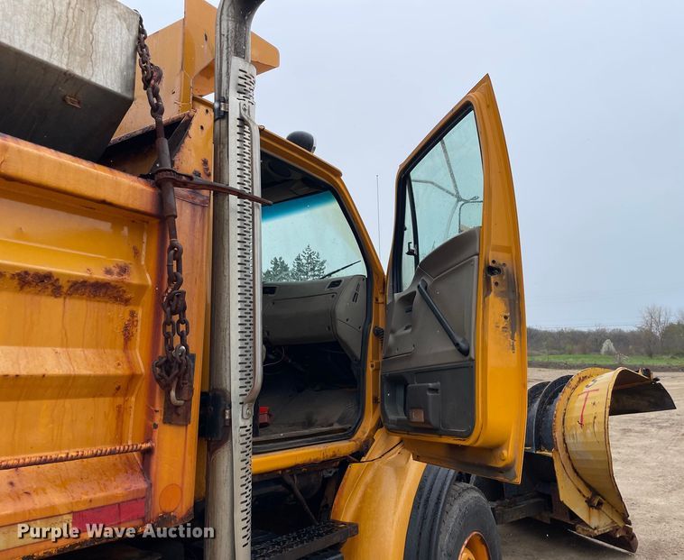 image for item OG9882 2000 Sterling  L8500 dump truck