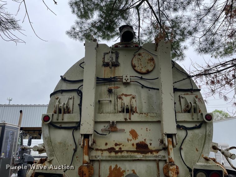 image for item OG9890 2009 Sterling  L9500 vacuum truck