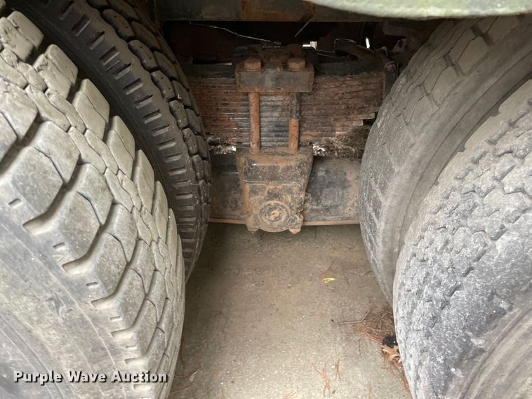 image for item OG9890 2009 Sterling  L9500 vacuum truck