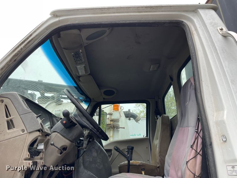 image for item OG9890 2009 Sterling  L9500 vacuum truck