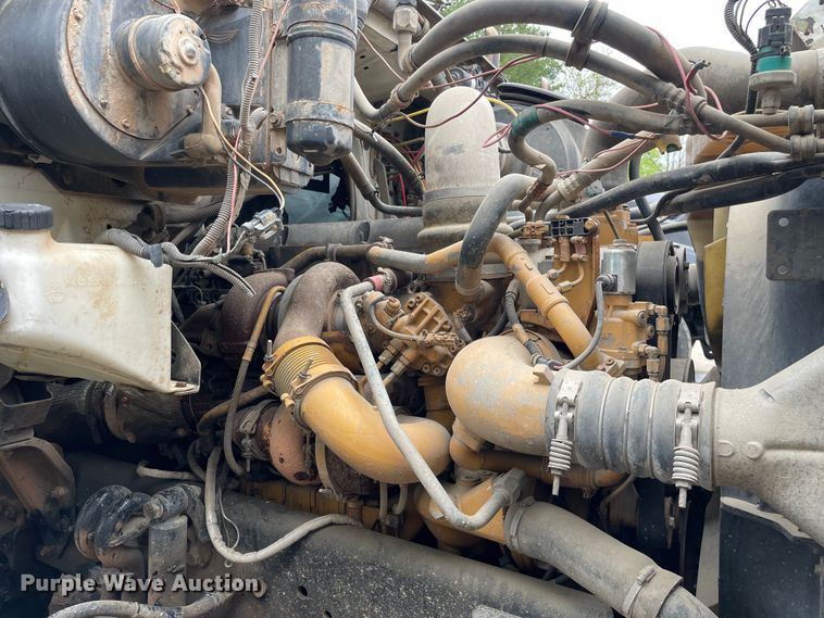 image for item OG9890 2009 Sterling  L9500 vacuum truck