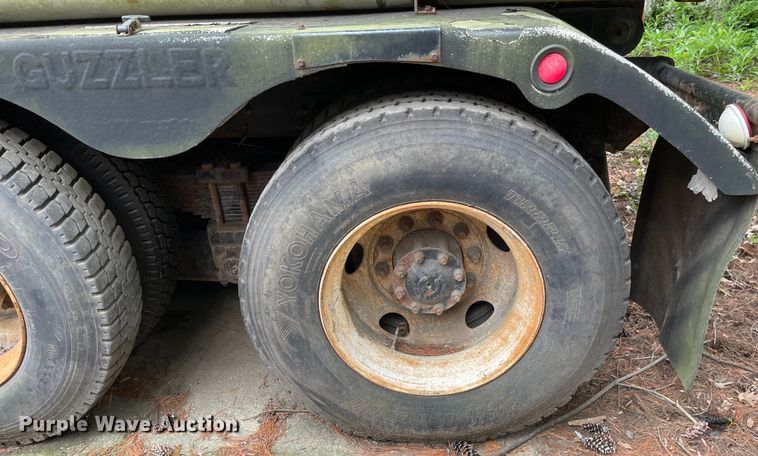 image for item OG9890 2009 Sterling  L9500 vacuum truck