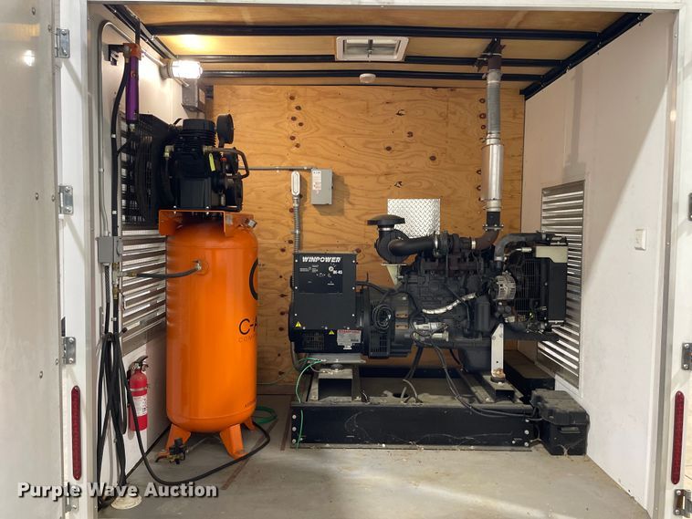 image for item OG9891 2017 United Trailers Inc. spray foam enclosed trailer