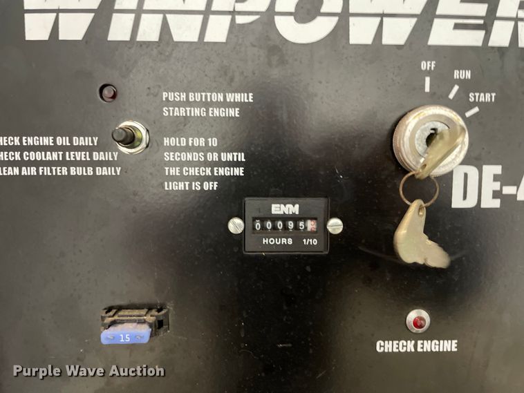 image for item OG9891 2017 United Trailers Inc. spray foam enclosed trailer