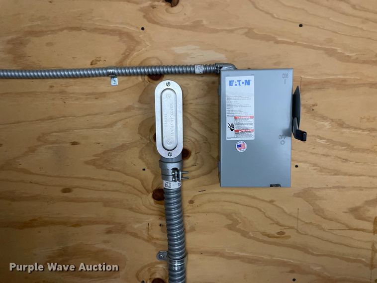 image for item OG9891 2017 United Trailers Inc. spray foam enclosed trailer