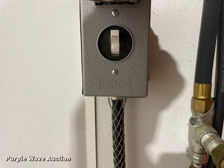 image for item OG9891 2017 United Trailers Inc. spray foam enclosed trailer