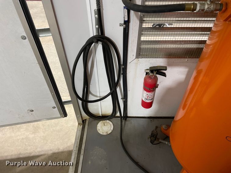 image for item OG9891 2017 United Trailers Inc. spray foam enclosed trailer