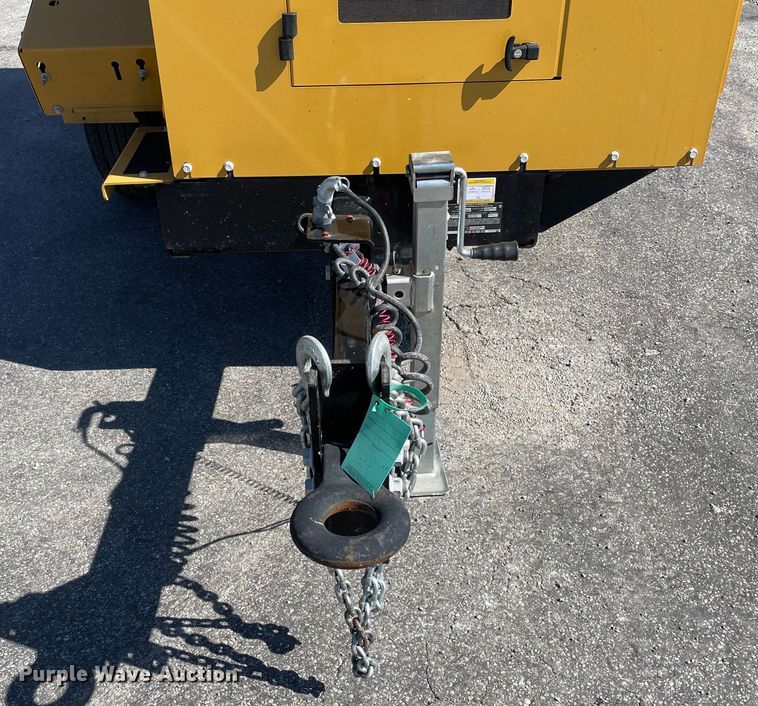 image for item OG9894 2022 Vermeer  BC1000XL wood chipper