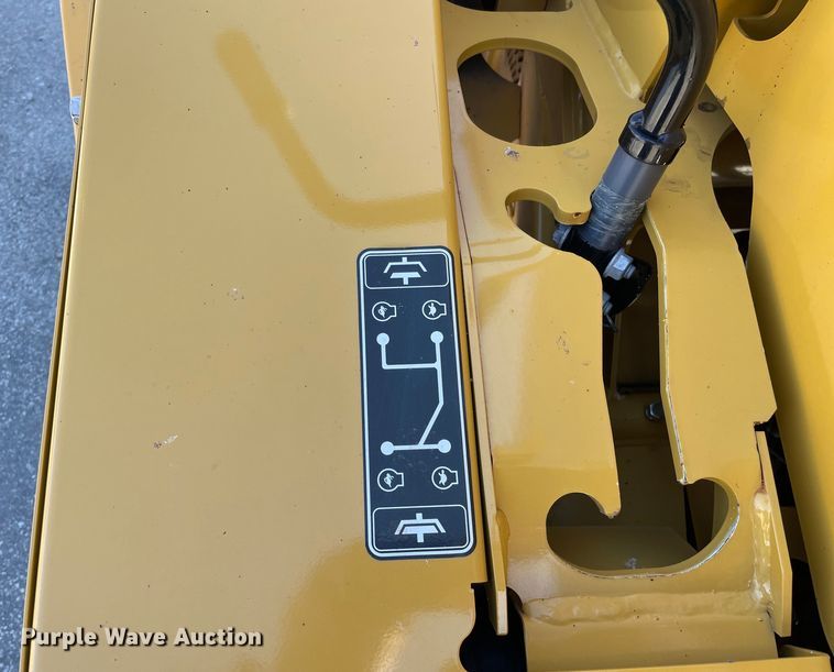 image for item OG9894 2022 Vermeer  BC1000XL wood chipper