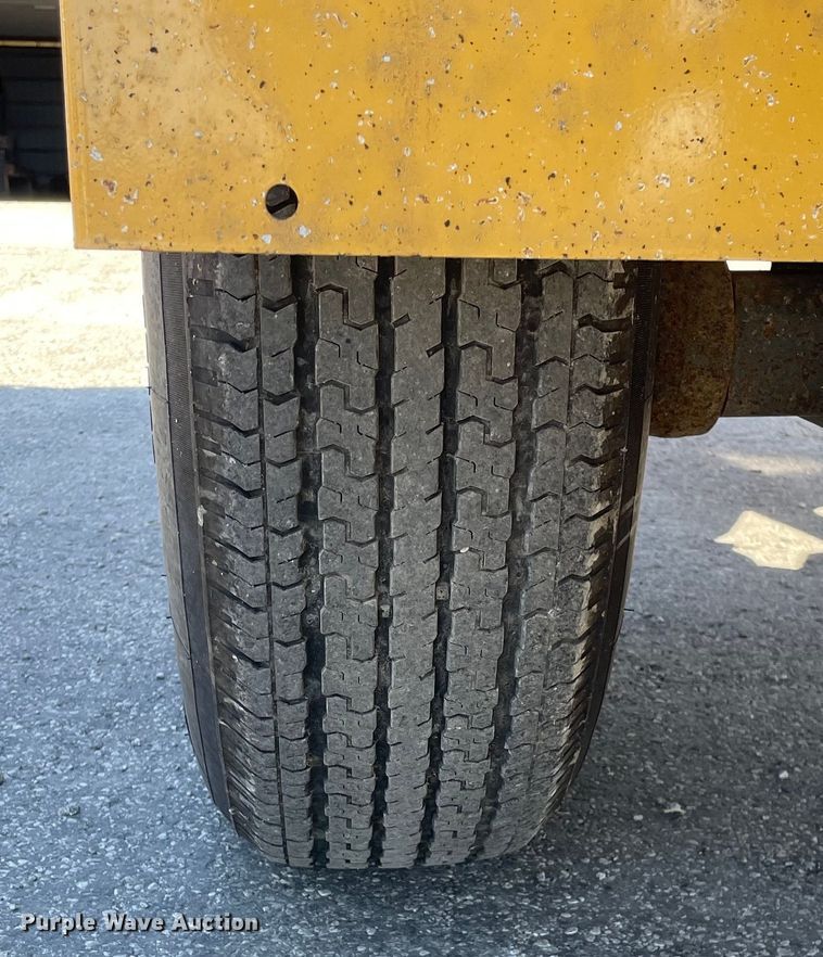 image for item OG9894 2022 Vermeer  BC1000XL wood chipper