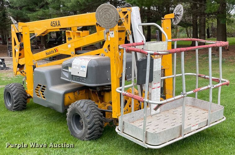 image for item OG9902 2017 Haulotte  45XA boom lift