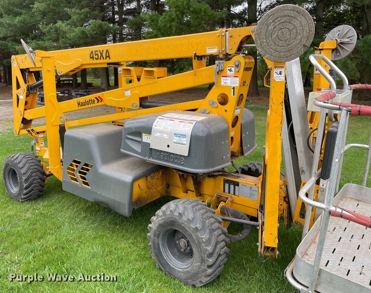 image for item OG9902 2017 Haulotte  45XA boom lift