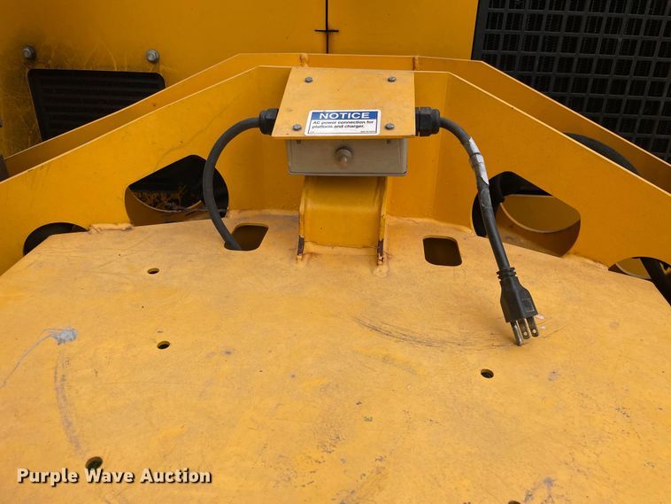 image for item OG9902 2017 Haulotte  45XA boom lift