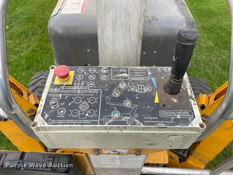 image for item OG9902 2017 Haulotte  45XA boom lift