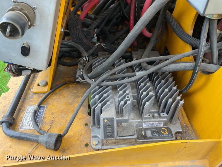 image for item OG9902 2017 Haulotte  45XA boom lift