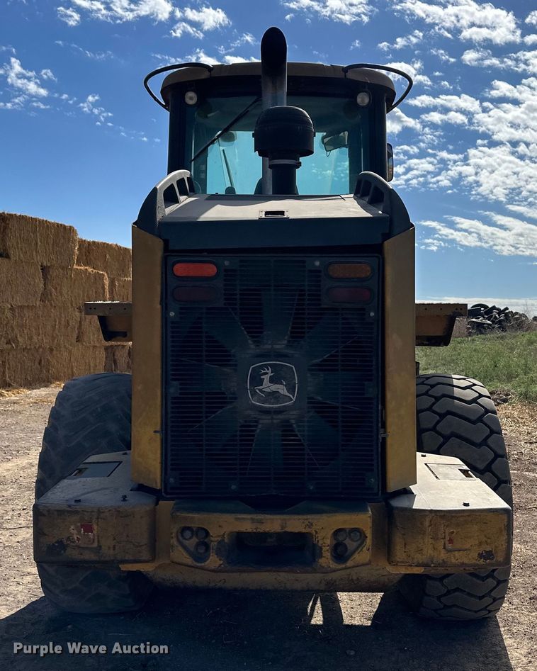 image for item OI9061 2006 John Deere 624J wheel loader