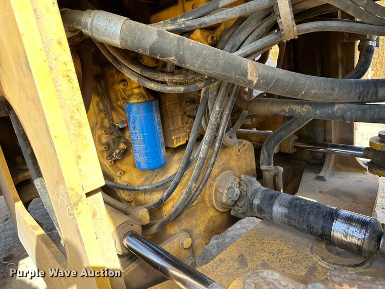 image for item OI9061 2006 John Deere 624J wheel loader