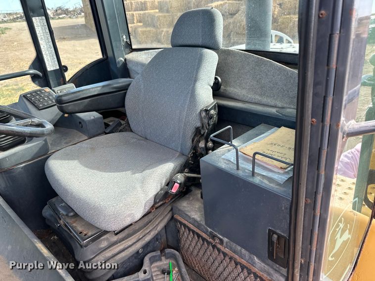 image for item OI9062 2005 John Deere 444J wheel loader