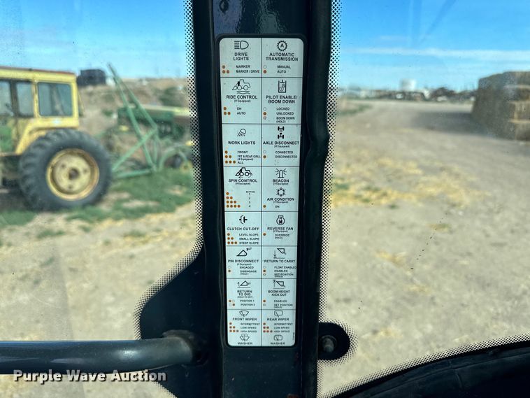 image for item OI9062 2005 John Deere 444J wheel loader