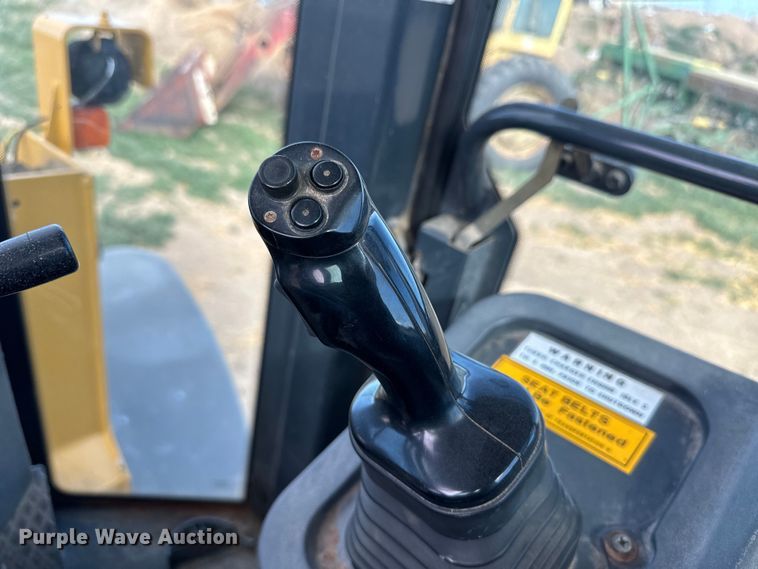 image for item OI9062 2005 John Deere 444J wheel loader