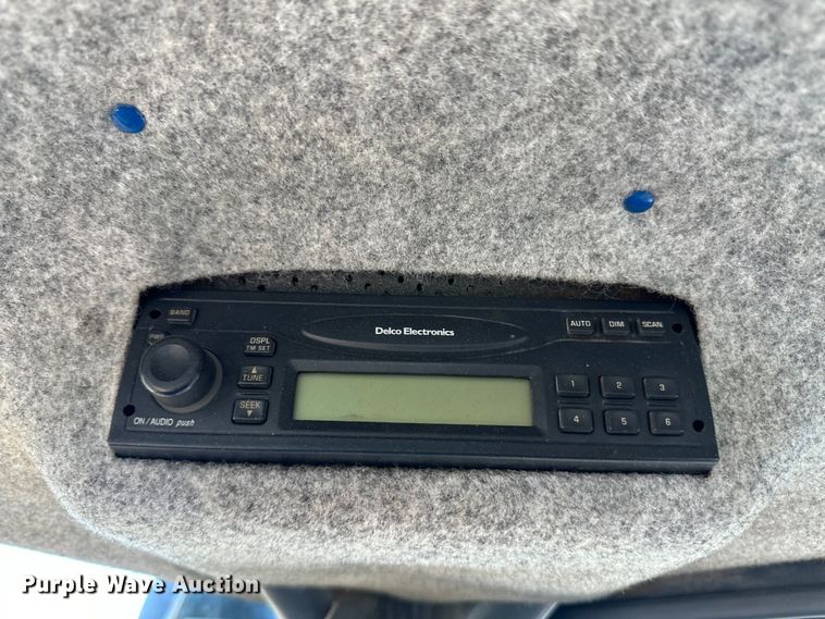 image for item OI9062 2005 John Deere 444J wheel loader