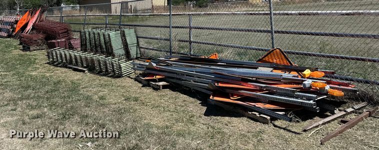 image for item OI9069 Road safety equipment