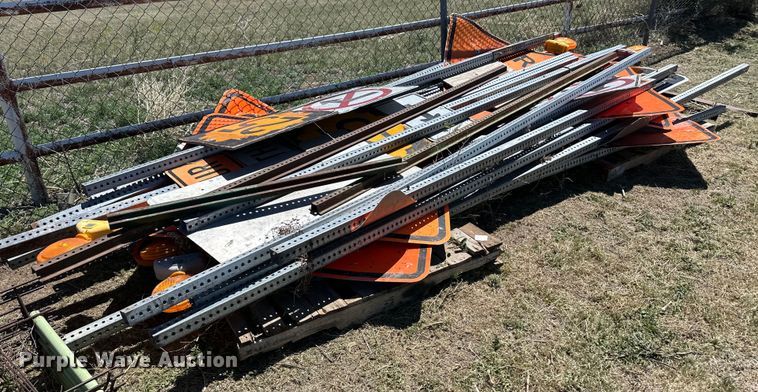 image for item OI9069 Road safety equipment