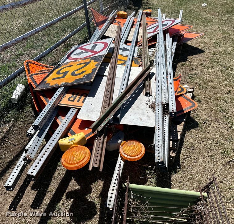 image for item OI9069 Road safety equipment