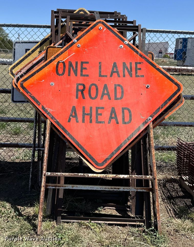 image for item OI9069 Road safety equipment